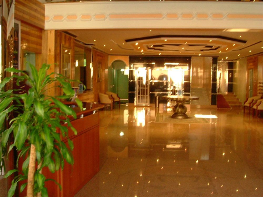 Bilqase Throne Hotel Дамам Екстериор снимка